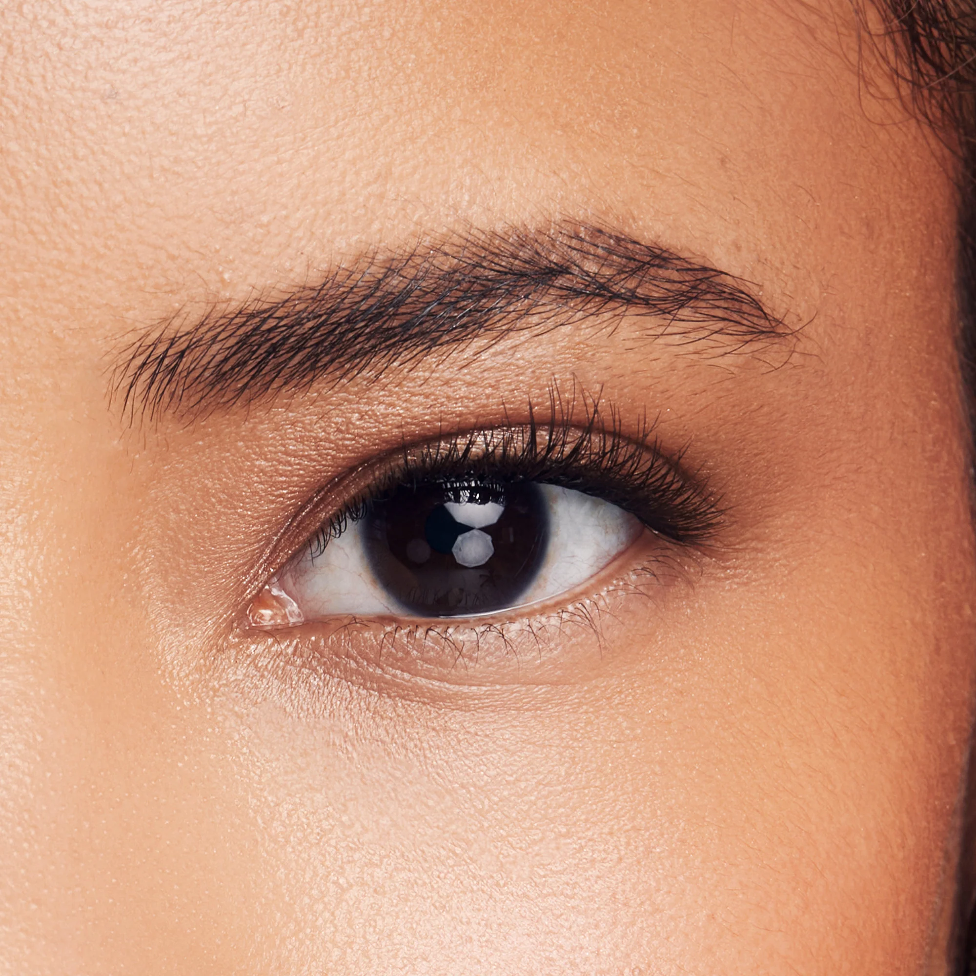imPRESS Falsies easy tab Self Adhesive Eyelashes– Demi Wispy - Image 4
