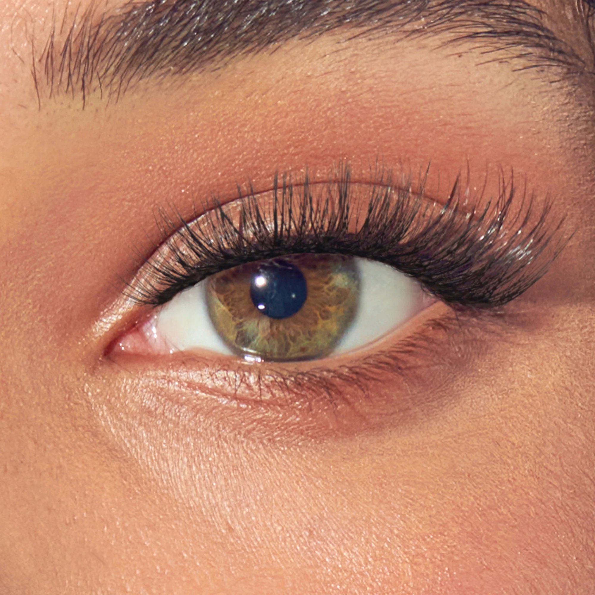 imPRESS Pre-Glued Strip Lashes Kit - Classic Wispy - Image 4