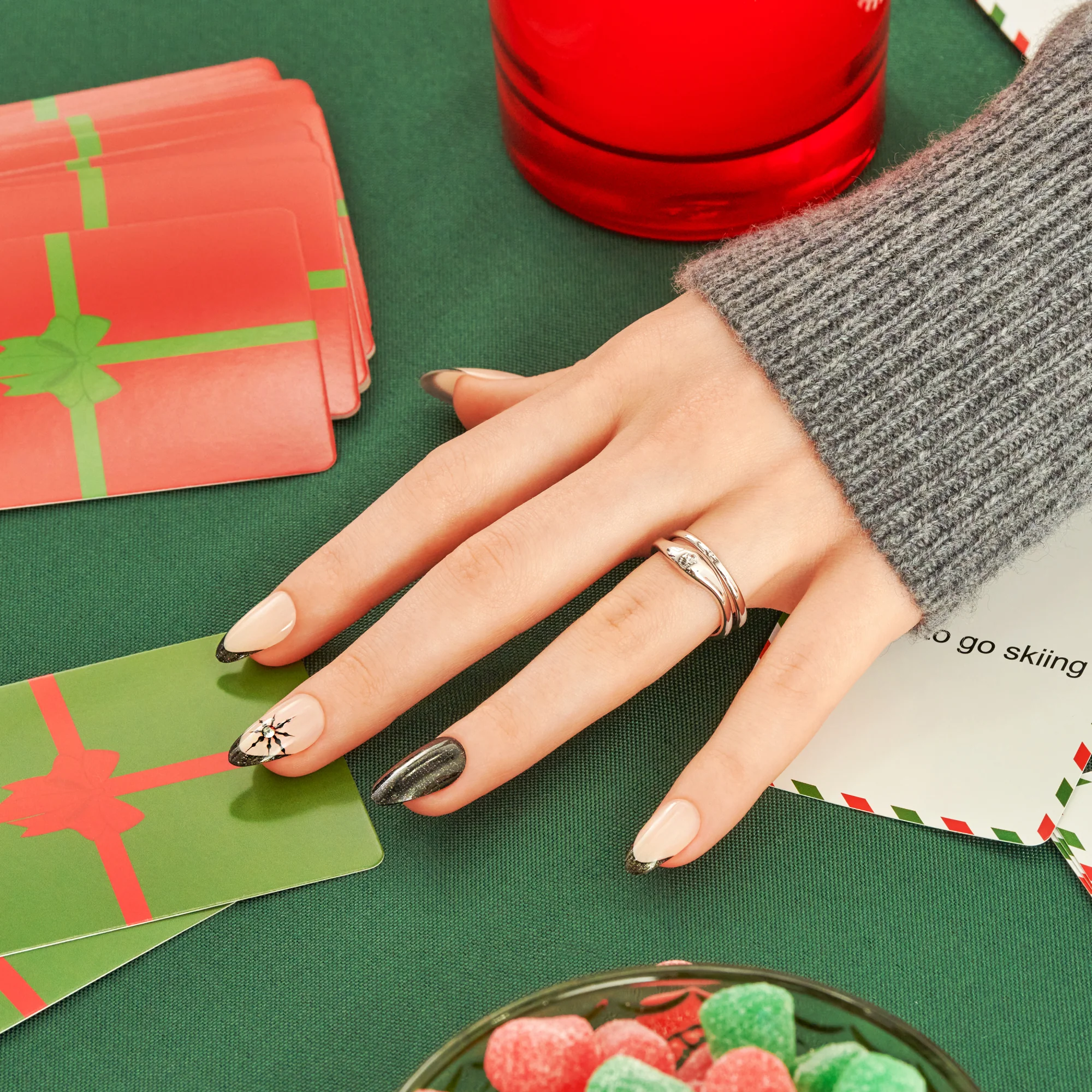 imPRESS Holiday Design Press On Nails - My Only Wish - Image 2