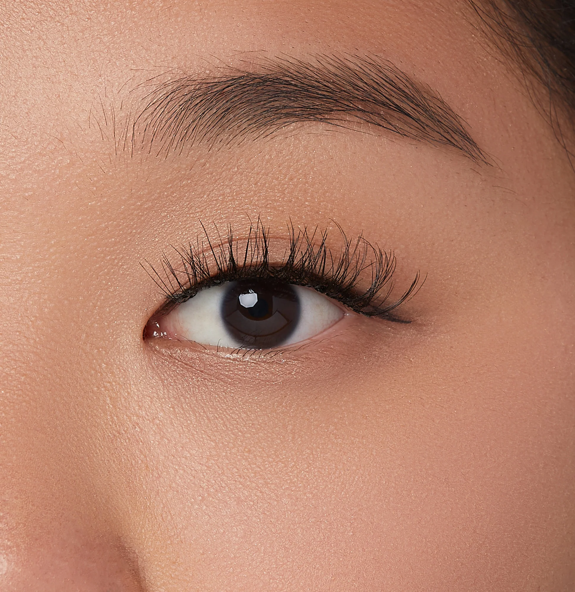 imPRESS Falsies Self Adhesive Eyelashes, 12 Lash Clusters - Edgy - Image 3