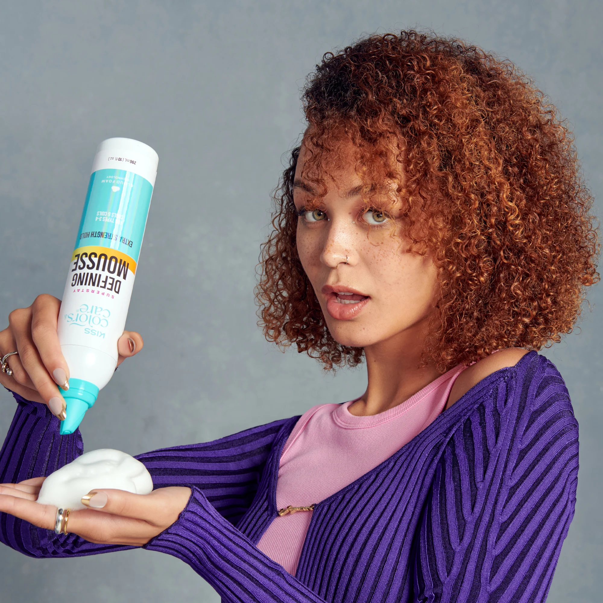 KISS Colors & Care Super Stay Defining Mousse - Extra Strength Hold - Image 5