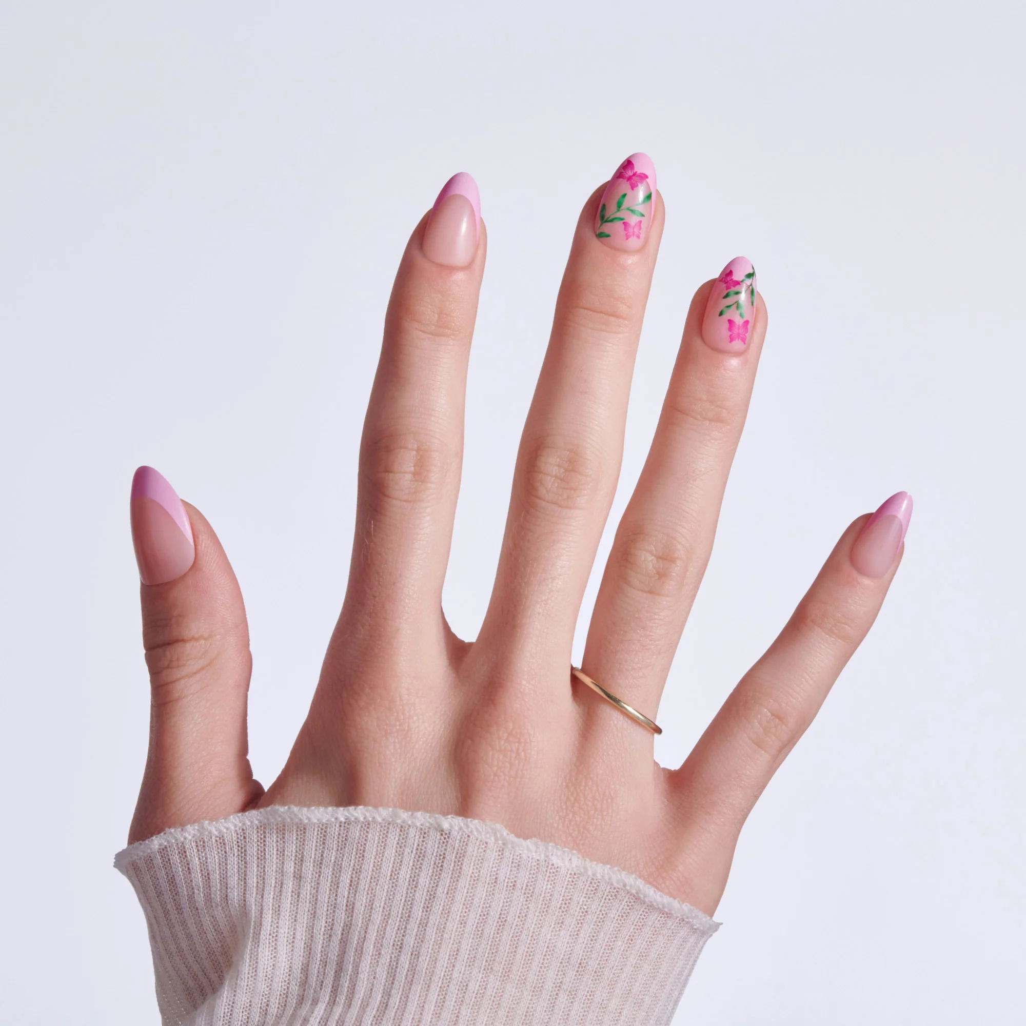 KISS CORE Design Press On Glue Nails - Springtime Splendor - Image 3