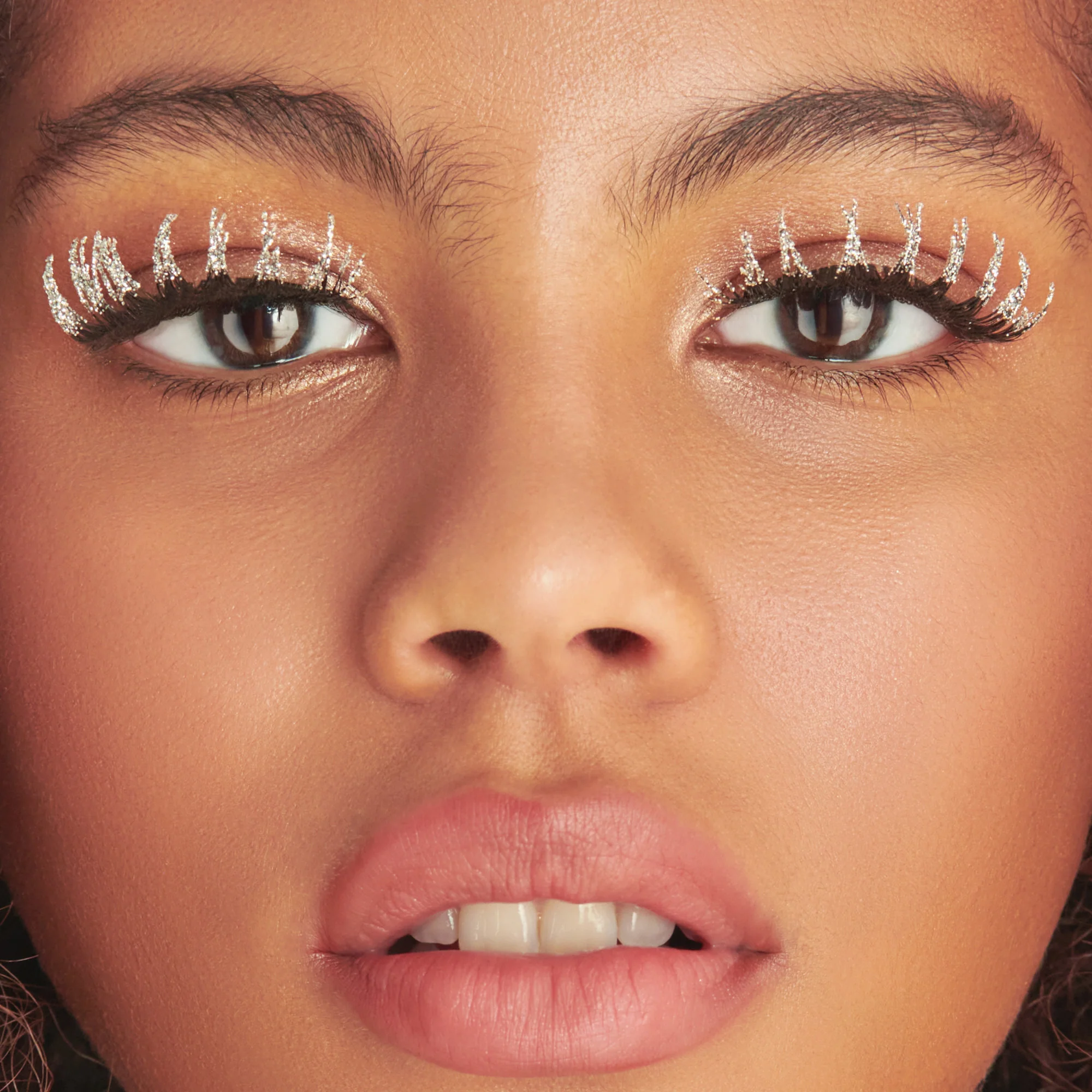 KISS Lash Couture Faux Mink Holiday Lashes – Jubilee - Image 2