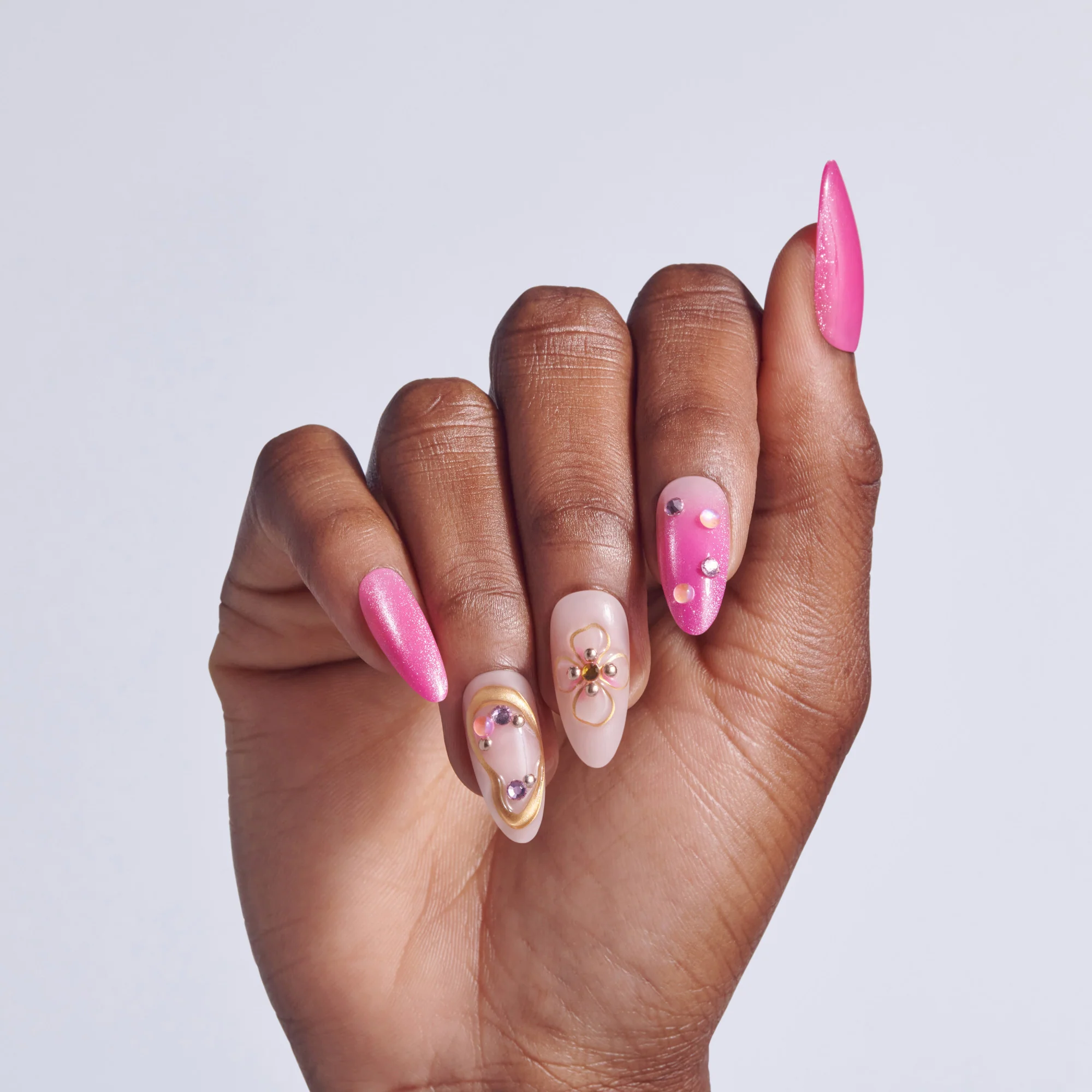 KISS LUXE Press On Glue Nails - Aurelia Meadow - Image 3