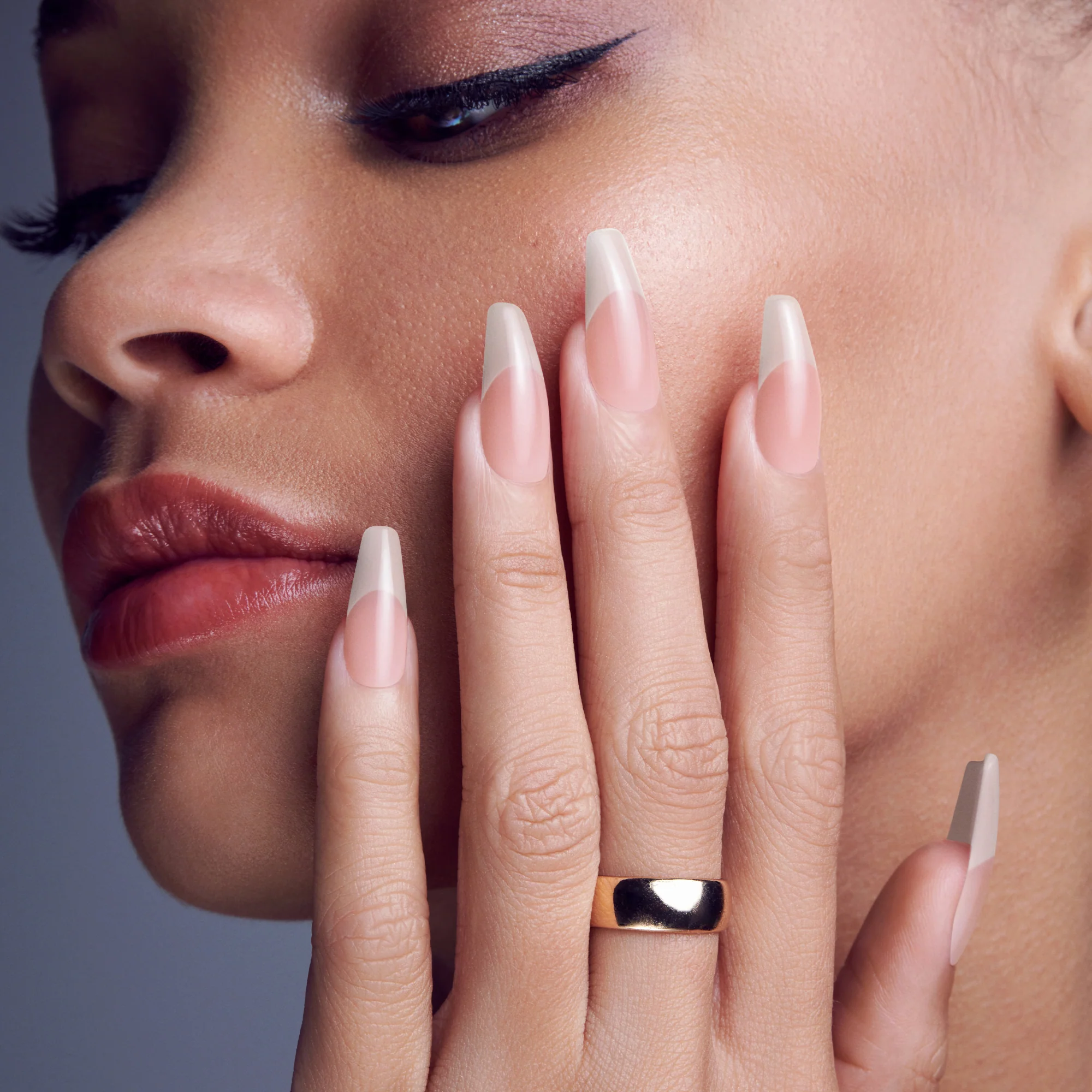 KISS Salon X-tend Design Press On Gel Nails - Trustfall - Image 3