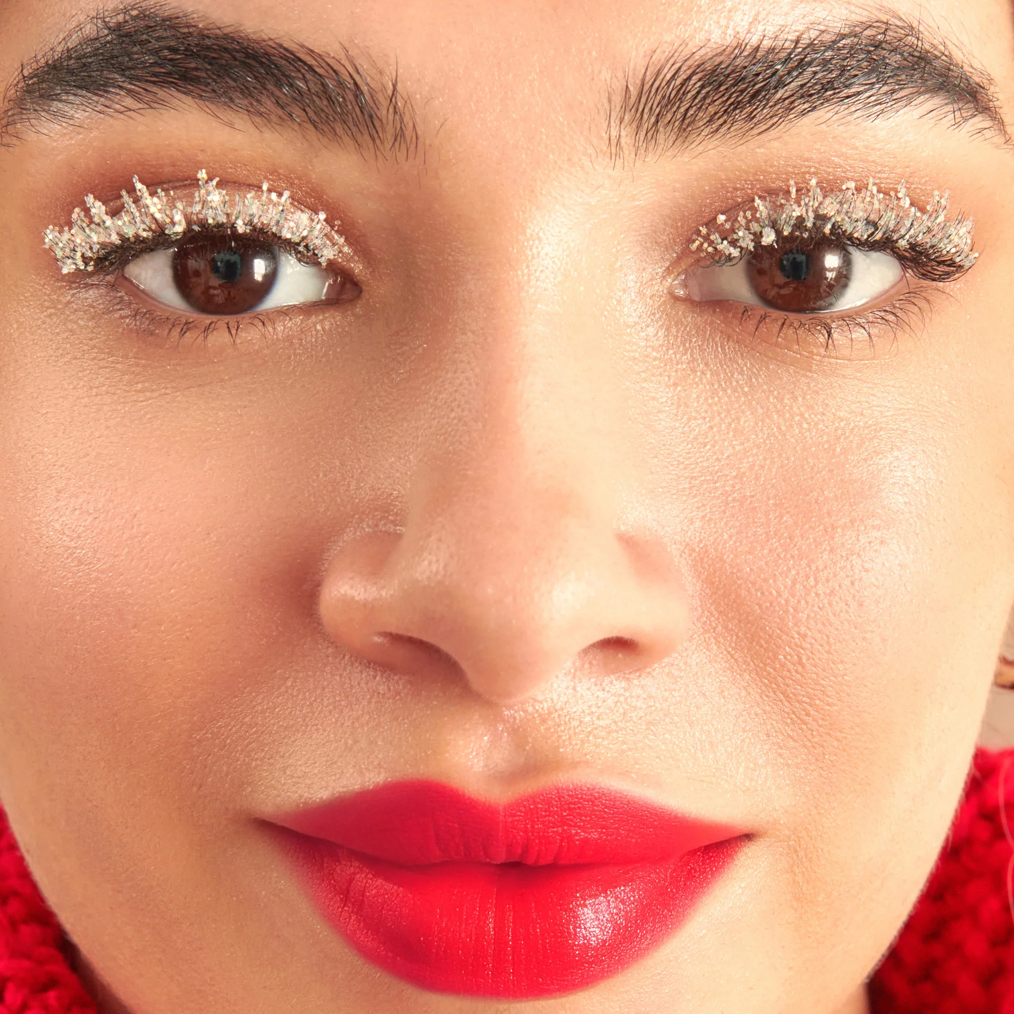 KISS So Natural Holiday False Eyelashes – Shy Natural - Image 2