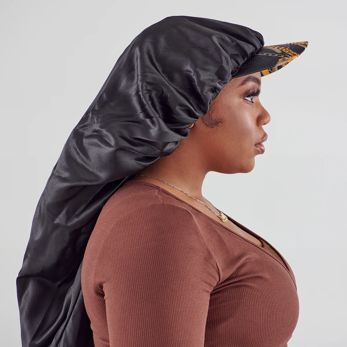 KISS Colors & Care Silky Satin Visor Bonnet Cap - Braid Black - Image 3